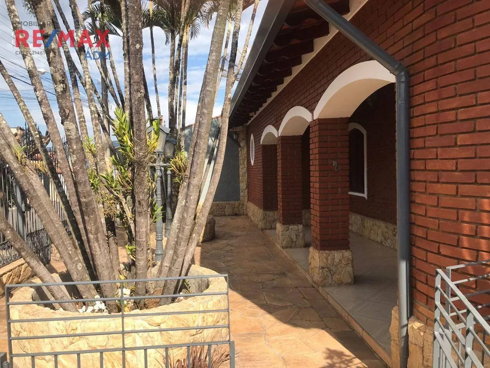 Casa, 3 quartos, 206 m² - Foto 4