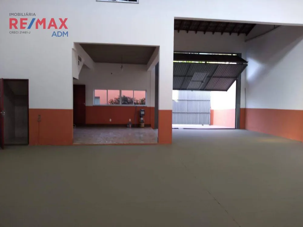 Depósito-Galpão, 268 m² - Foto 1