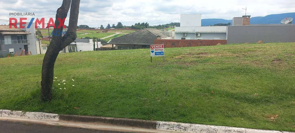 Loteamento e Condomínio, 250 m² - Foto 1