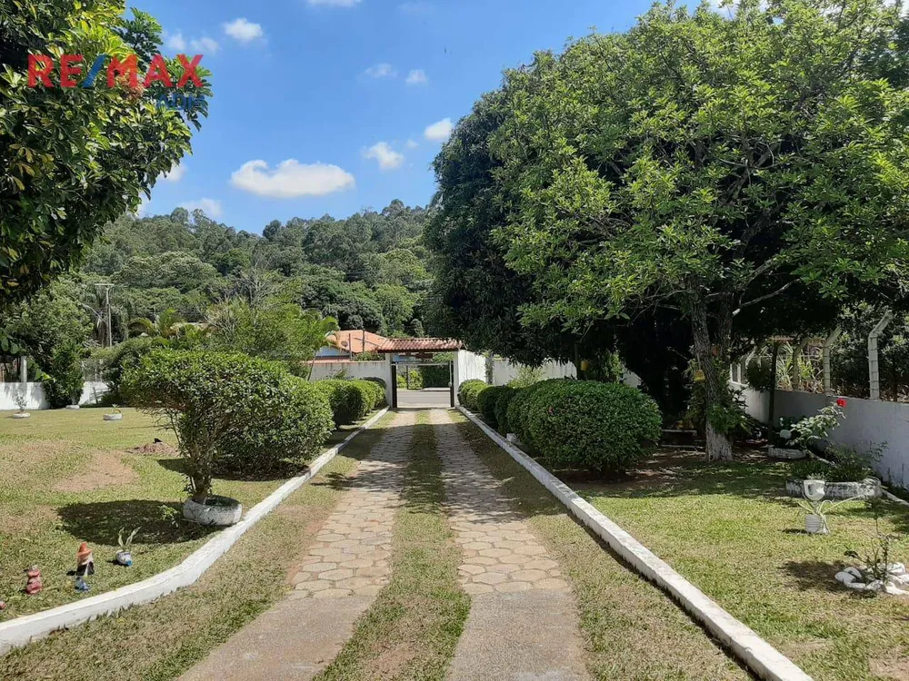 Chácara, 2 quartos, 2100 m² - Foto 1
