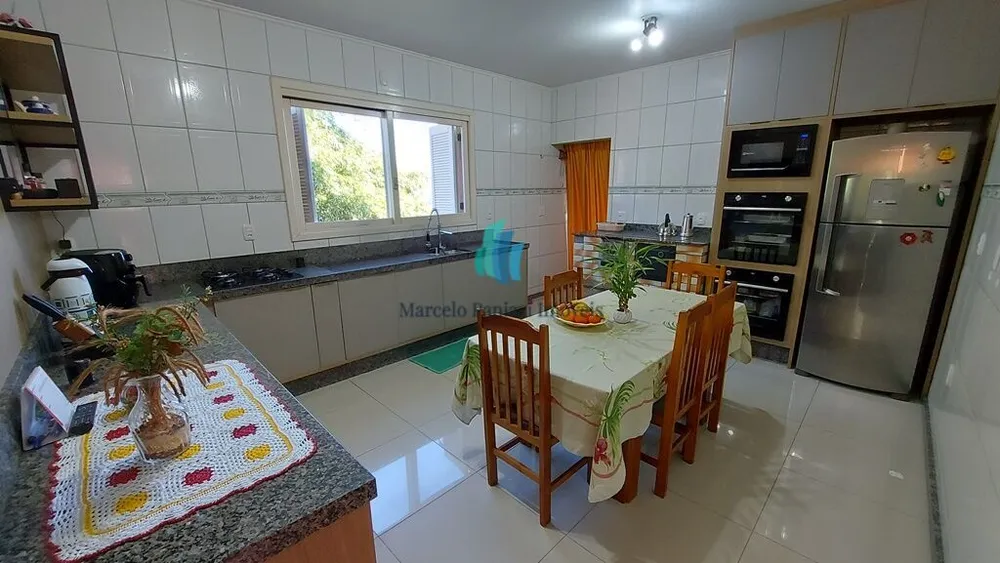 Casa, 3 quartos, 290 m² - Foto 4