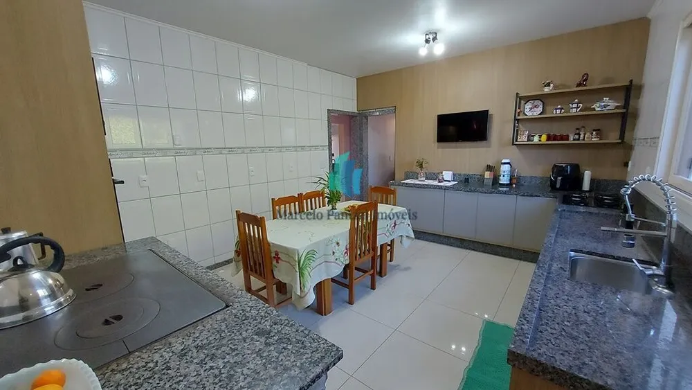 Casa, 3 quartos, 290 m² - Foto 5