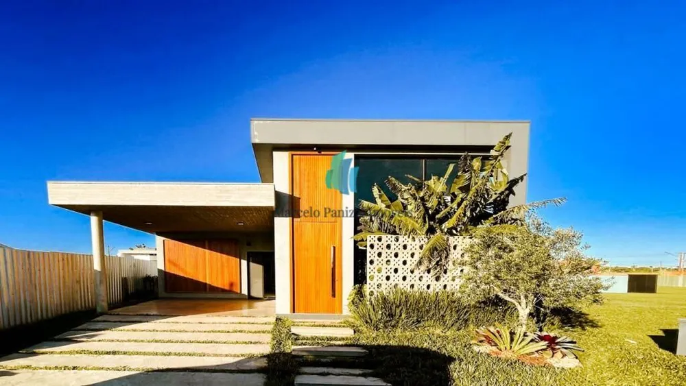 Casa, 4 quartos, 221 m² - Foto 1