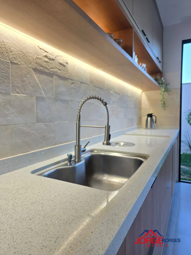 Casa, 3 quartos, 270 m² - Foto 4