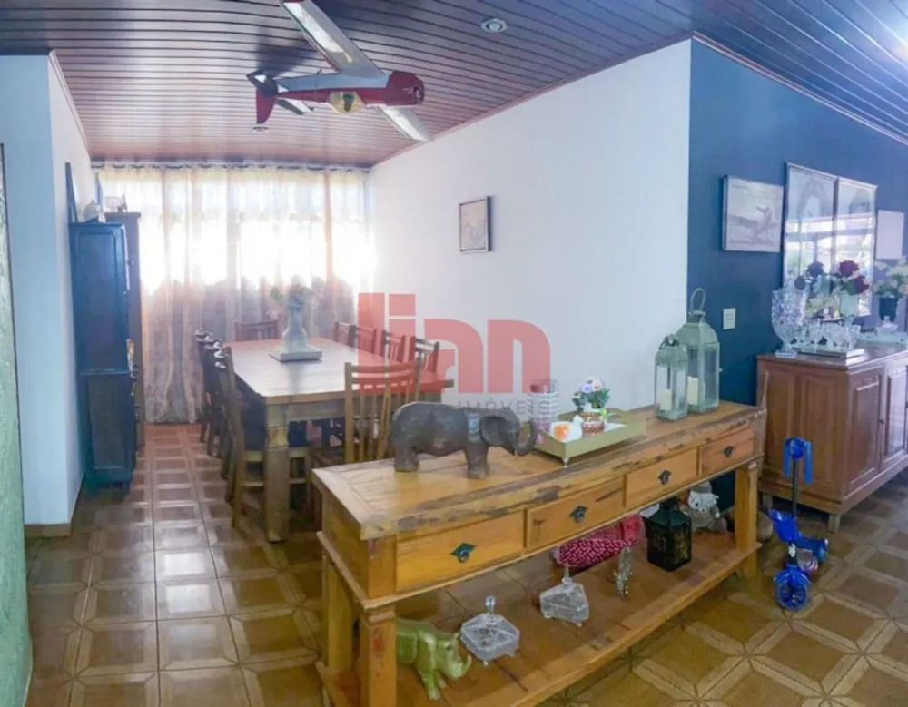 Casa, 4 quartos, 556 m² - Foto 2