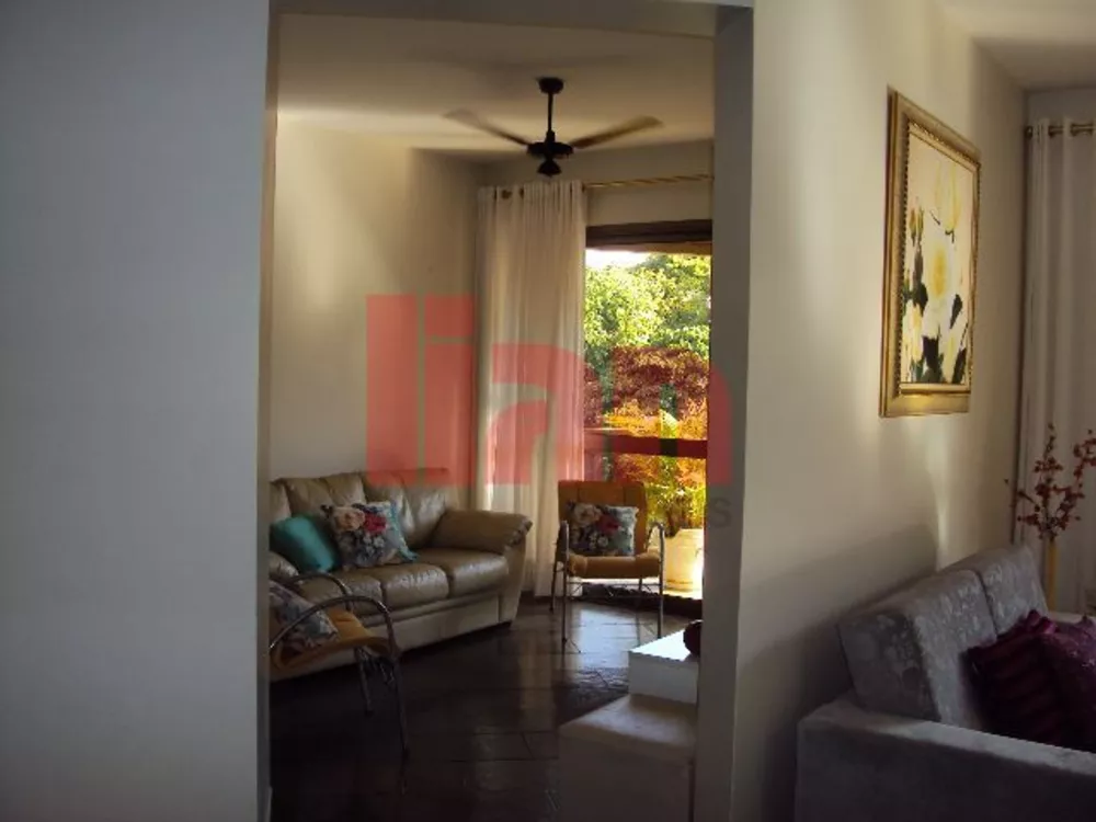 Apartamento, 3 quartos, 212 m² - Foto 1
