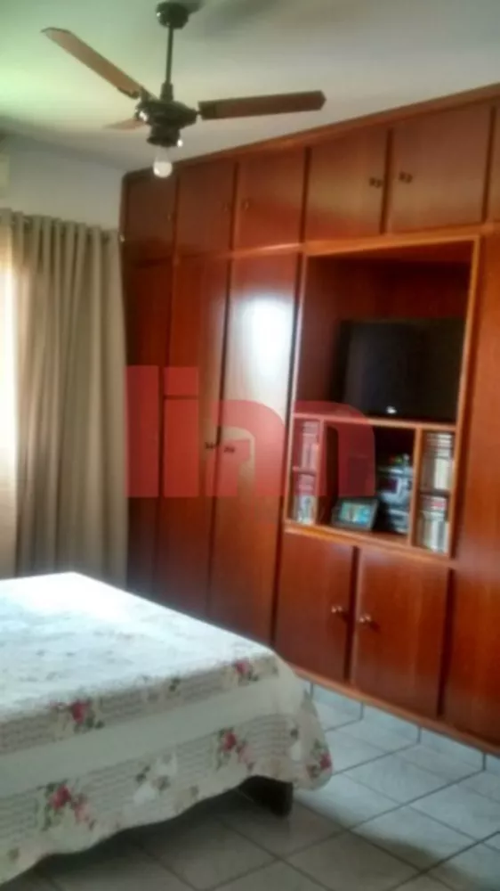 Casa, 4 quartos, 360 m² - Foto 1