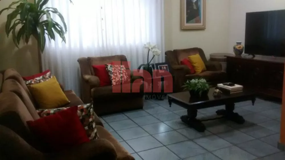 Casa, 4 quartos, 360 m² - Foto 2