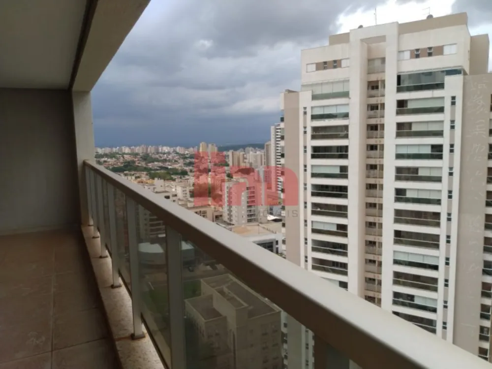 Apartamento, 3 quartos, 214 m² - Foto 2