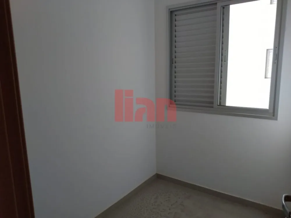 Apartamento, 3 quartos, 214 m² - Foto 1