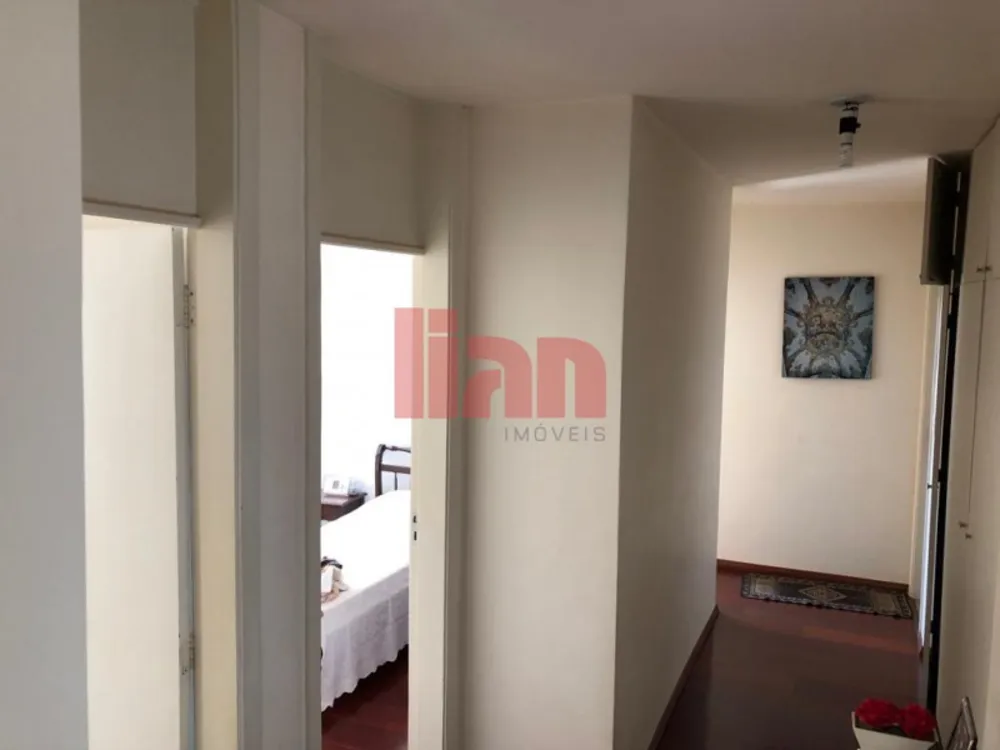 Apartamento, 3 quartos, 216 m² - Foto 1