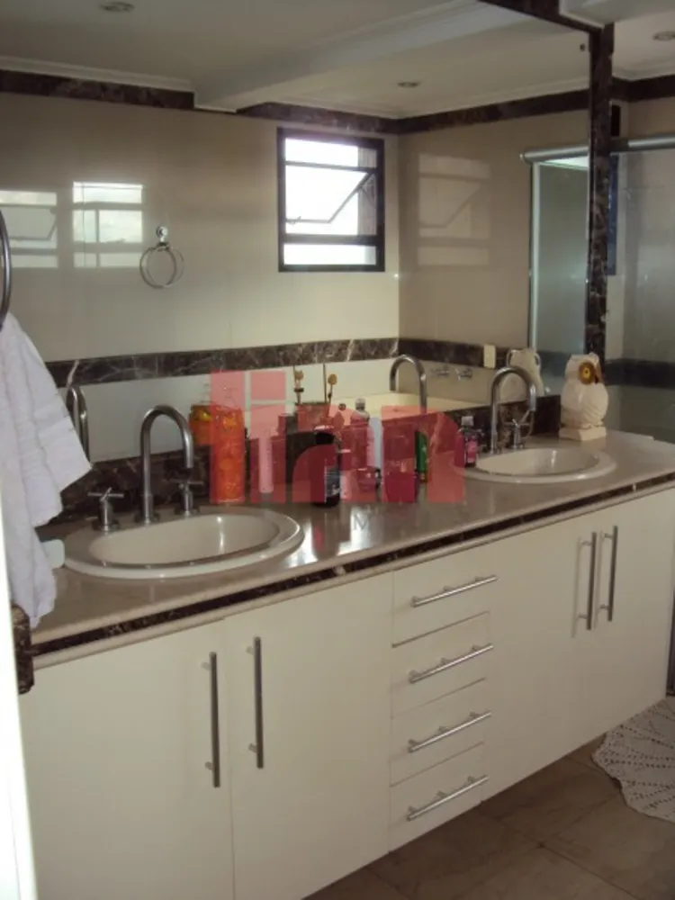 Apartamento, 4 quartos, 252 m² - Foto 11