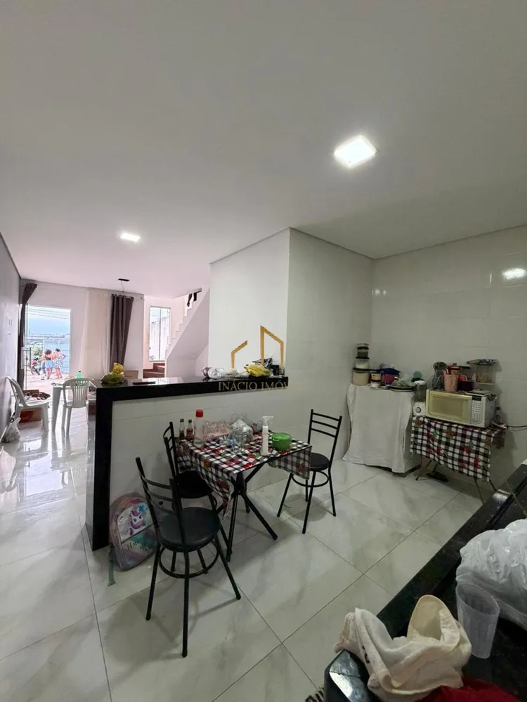 Casa, 3 quartos, 180 m² - Foto 2
