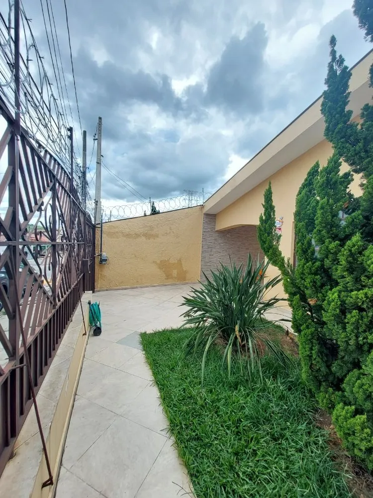 Casa, 4 quartos, 189 m² - Foto 2