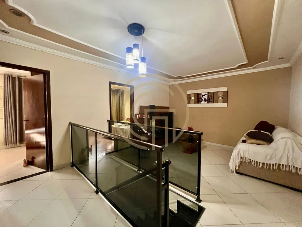 Casa, 6 quartos, 250 m² - Foto 3