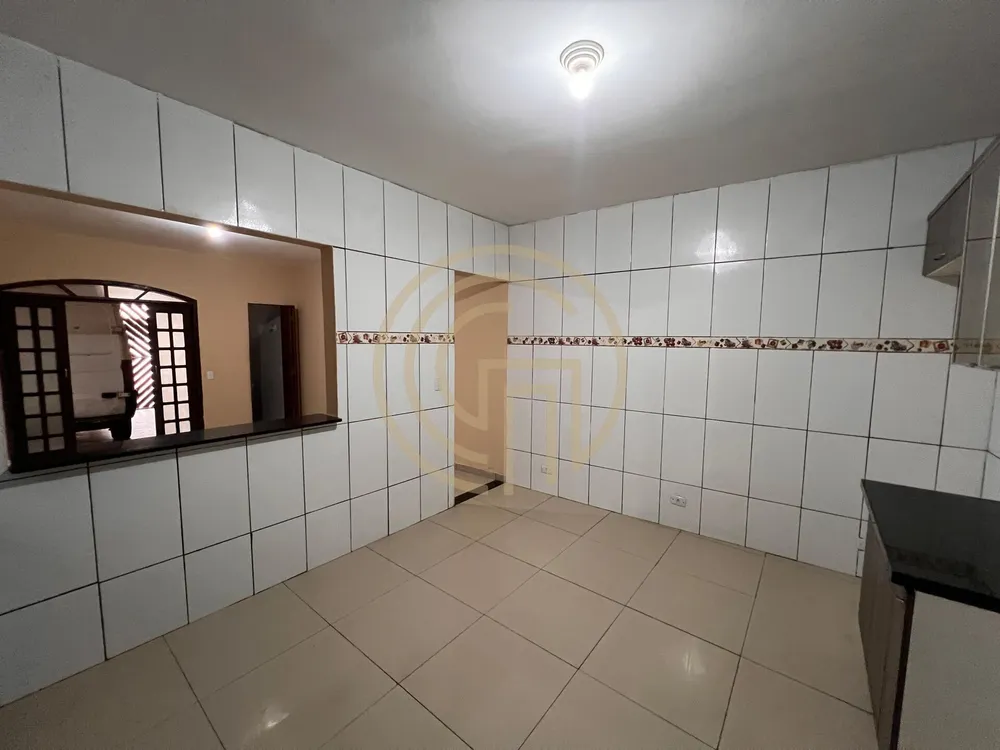 Casa, 6 quartos, 125 m² - Foto 2