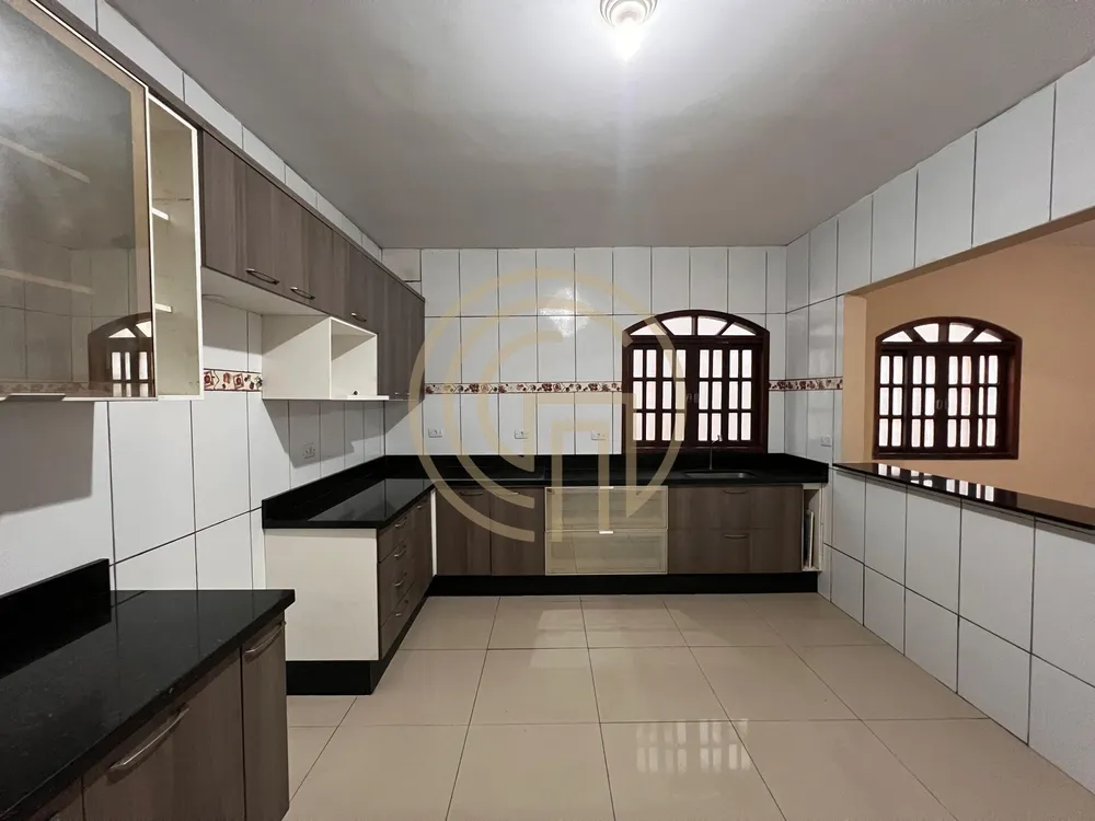 Casa, 6 quartos, 125 m² - Foto 1