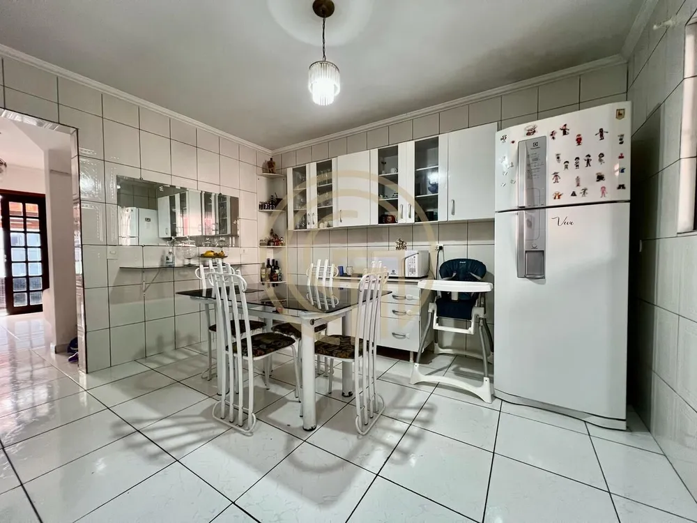 Casa, 4 quartos, 315 m² - Foto 1