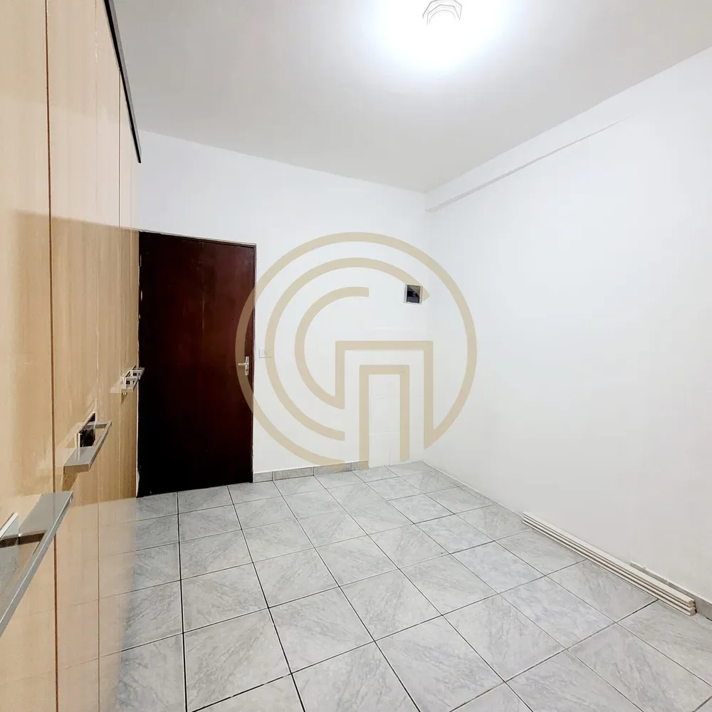 Casa, 6 quartos, 215 m² - Foto 1