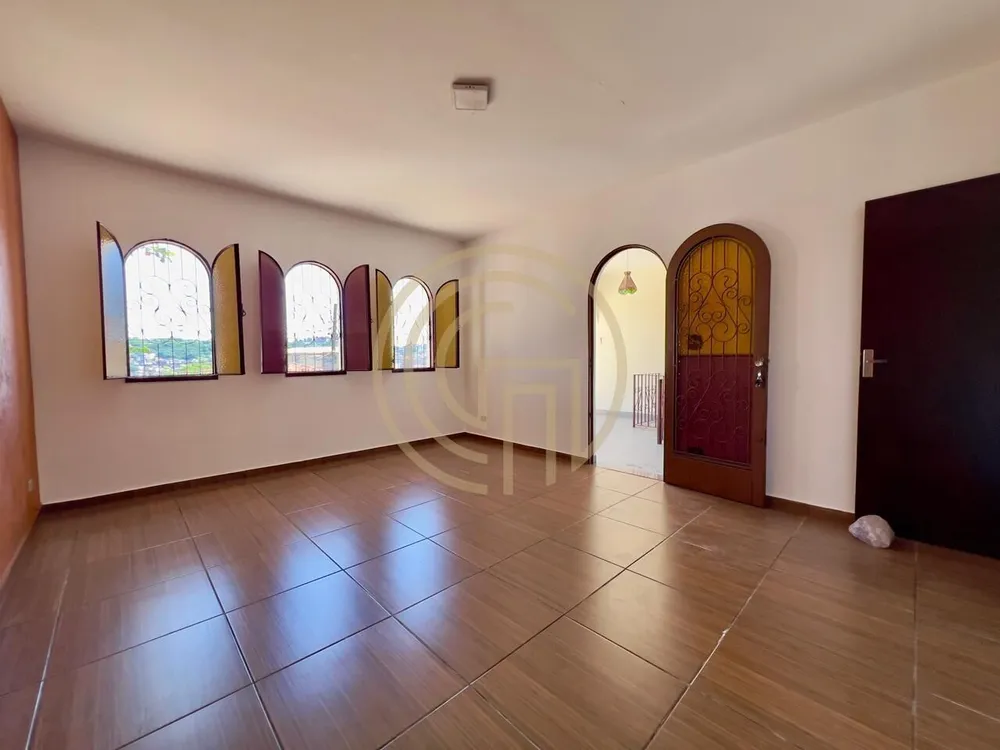 Casa, 6 quartos, 314 m² - Foto 2