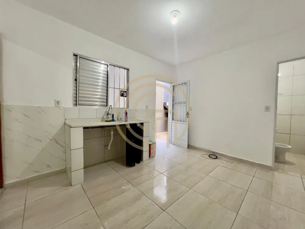 Casa, 1 quarto, 30 m² - Foto 1
