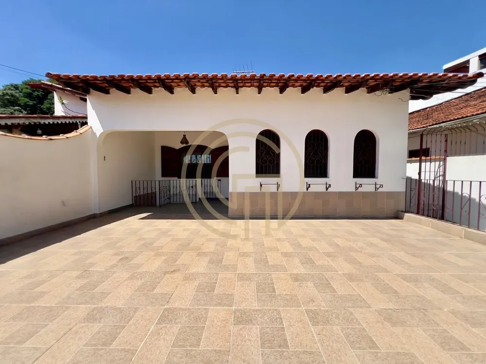 Casa, 6 quartos, 314 m² - Foto 2