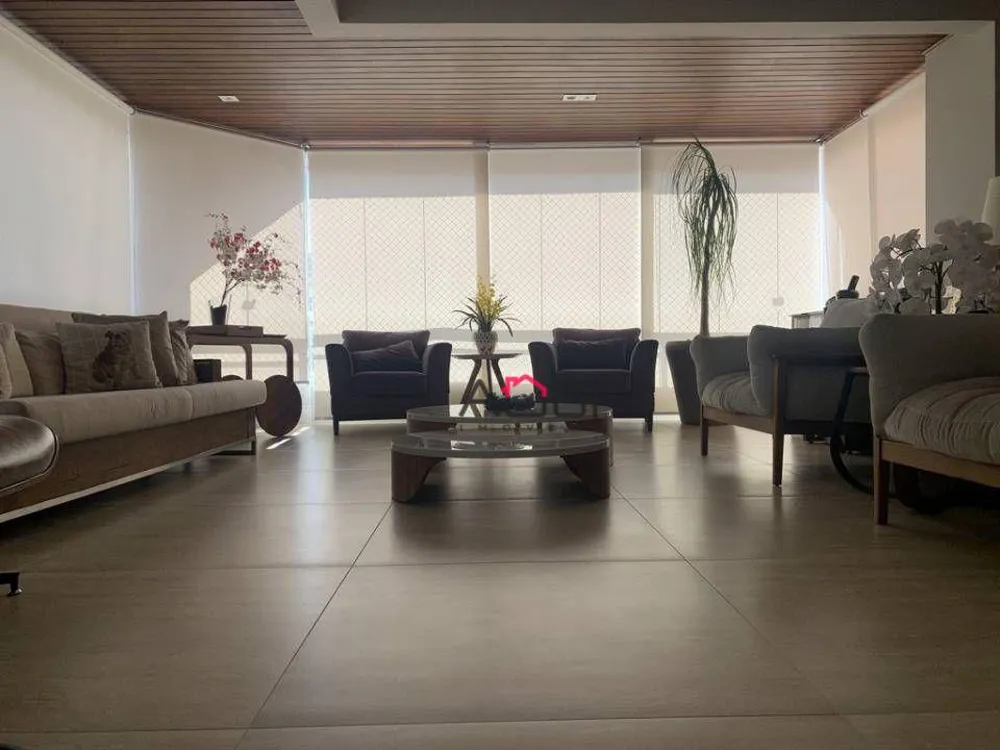 Apartamento, 4 quartos, 205 m² - Foto 1