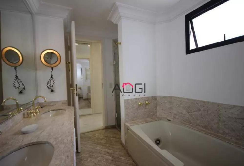 Apartamento, 3 quartos, 243 m² - Foto 15