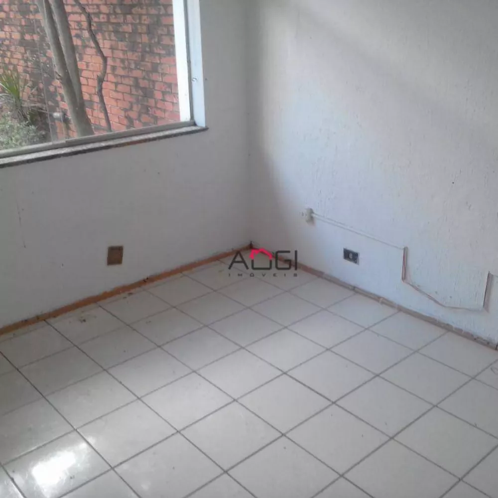 Casa, 7 quartos, 230 m² - Foto 3