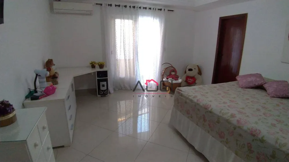 Sobrado, 4 quartos, 350 m² - Foto 2