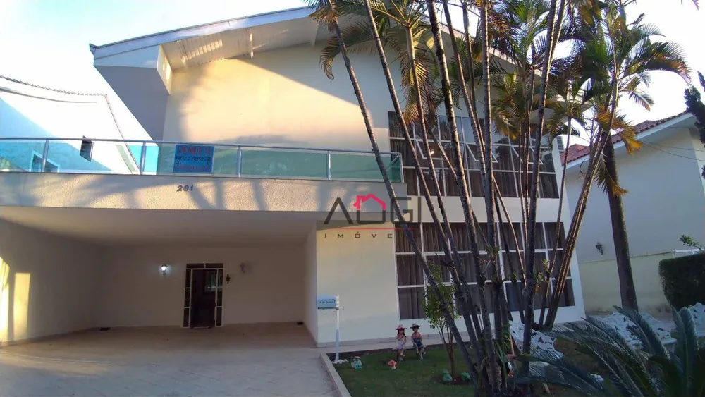 Sobrado, 4 quartos, 350 m² - Foto 1