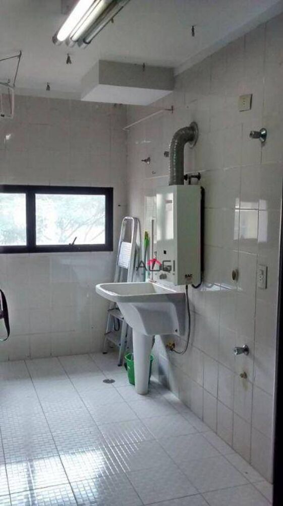 Apartamento, 4 quartos, 212 m² - Foto 2