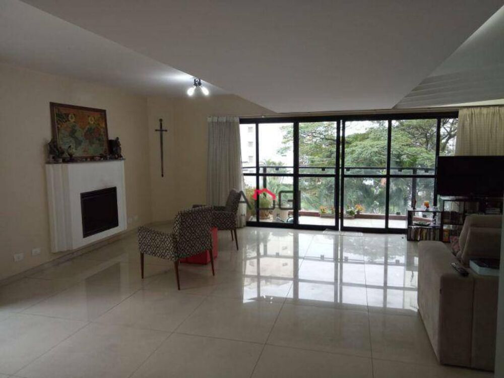 Apartamento, 4 quartos, 212 m² - Foto 1