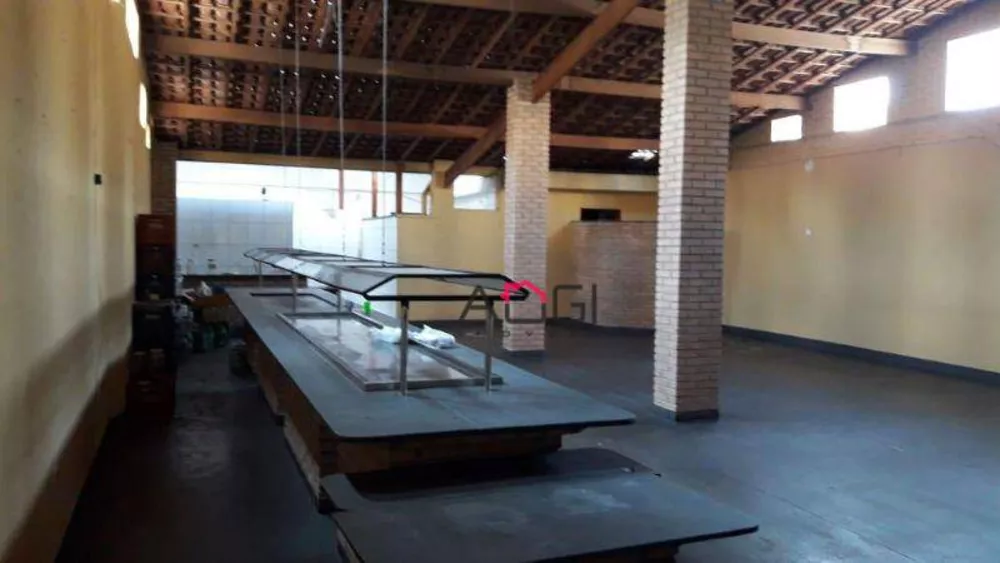 Sala-Conjunto, 330 m² - Foto 1