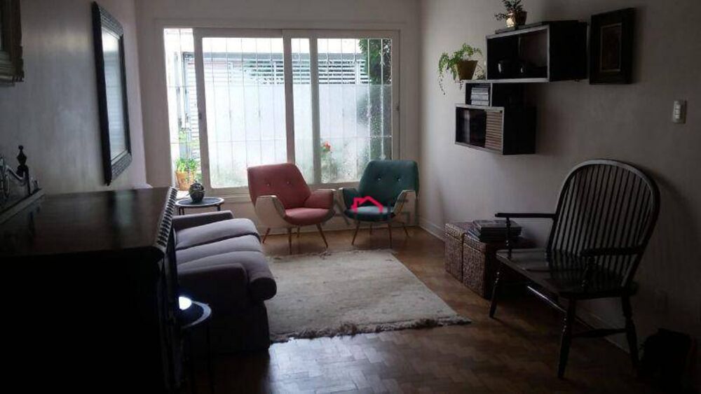 Casa, 4 quartos, 218 m² - Foto 1