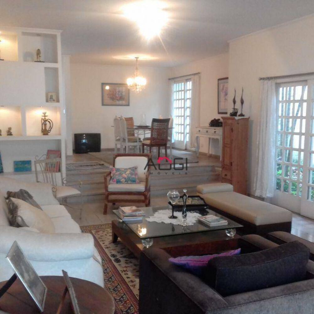 Casa, 4 quartos, 336 m² - Foto 1
