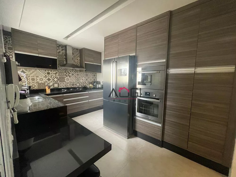 Apartamento, 3 quartos, 153 m² - Foto 2