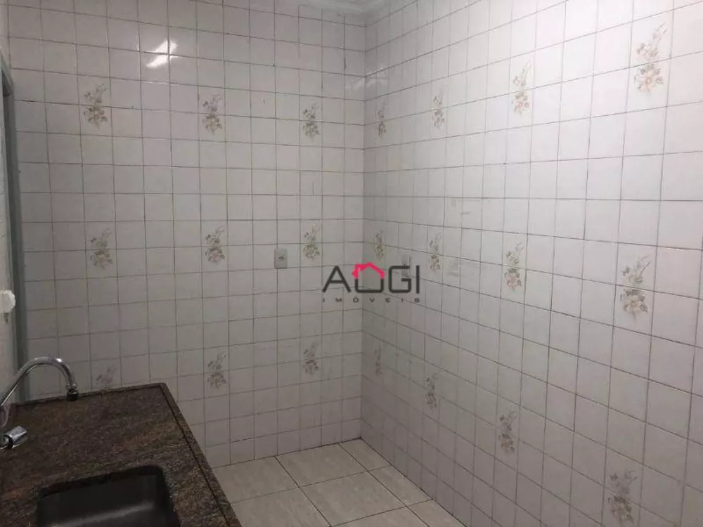 Casa, 6 quartos, 200 m² - Foto 11