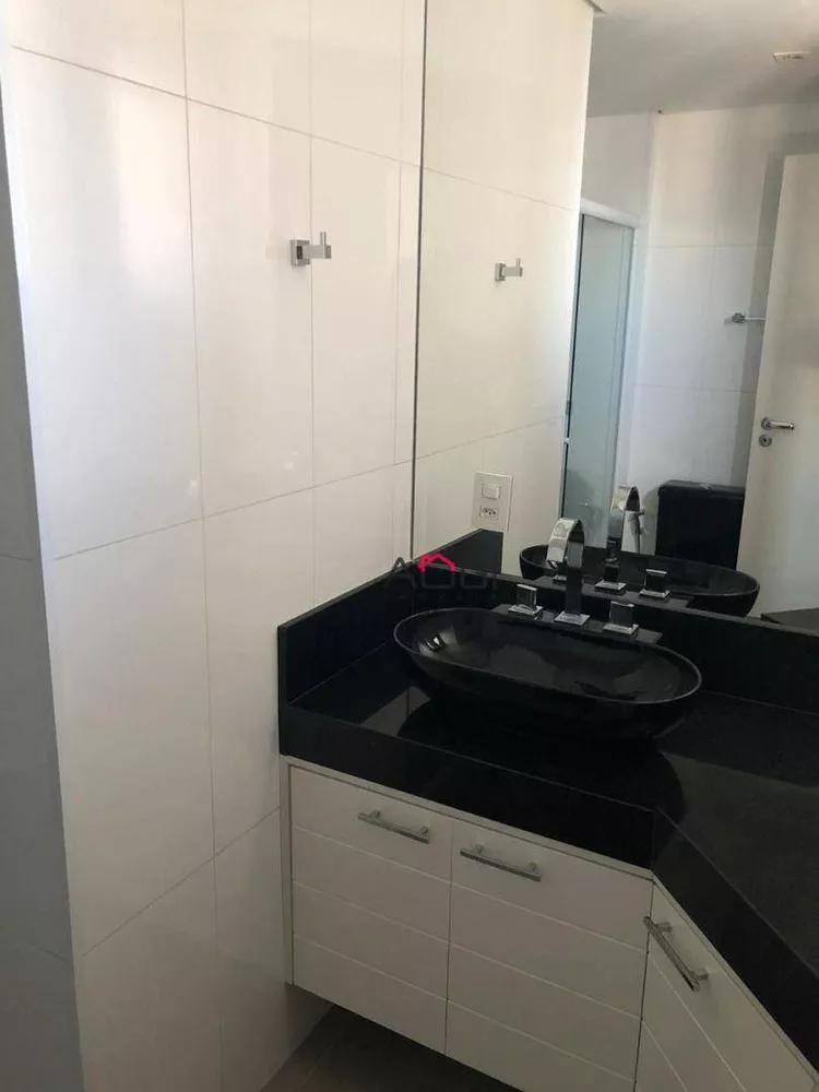 Cobertura, 3 quartos, 210 m² - Foto 2