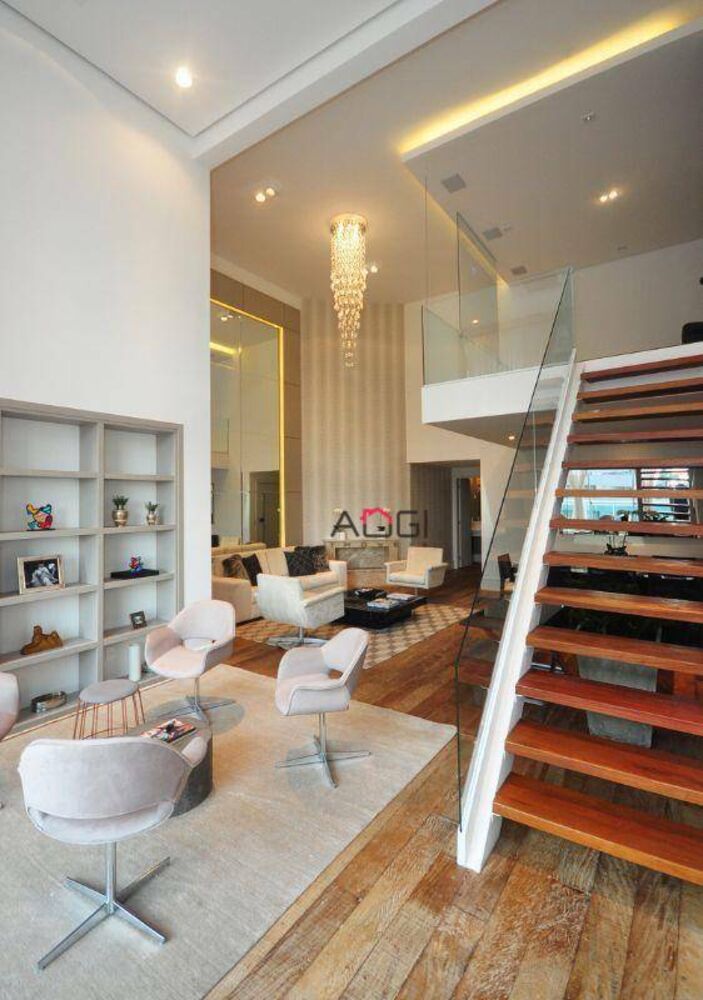 Apartamento, 4 quartos, 210 m² - Foto 1