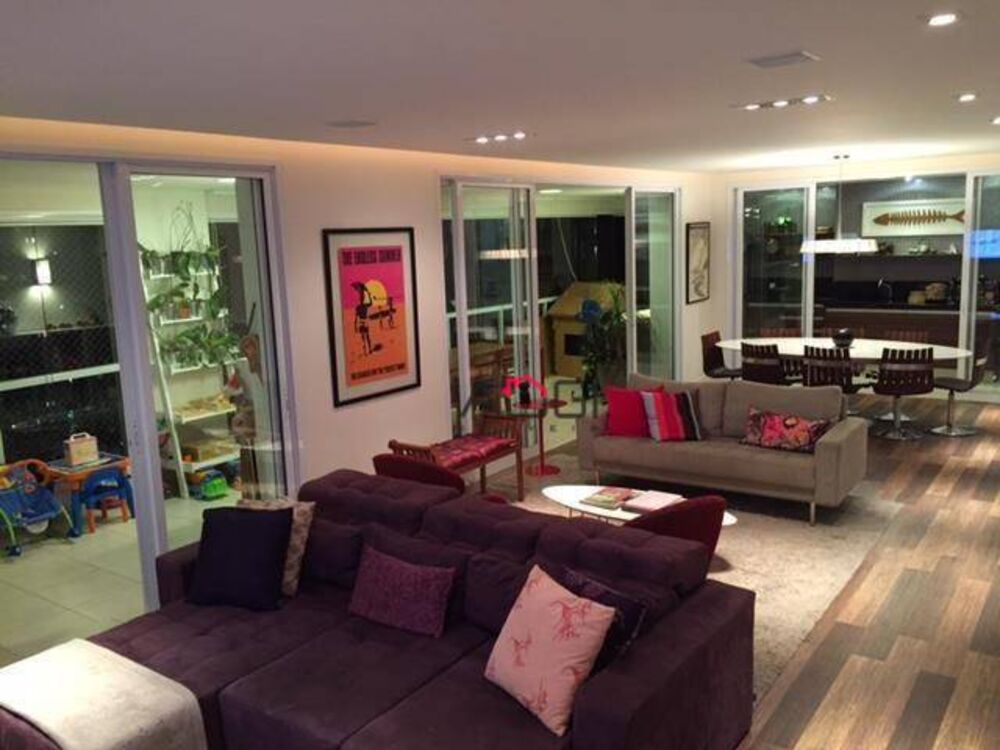 Apartamento, 3 quartos, 234 m² - Foto 1