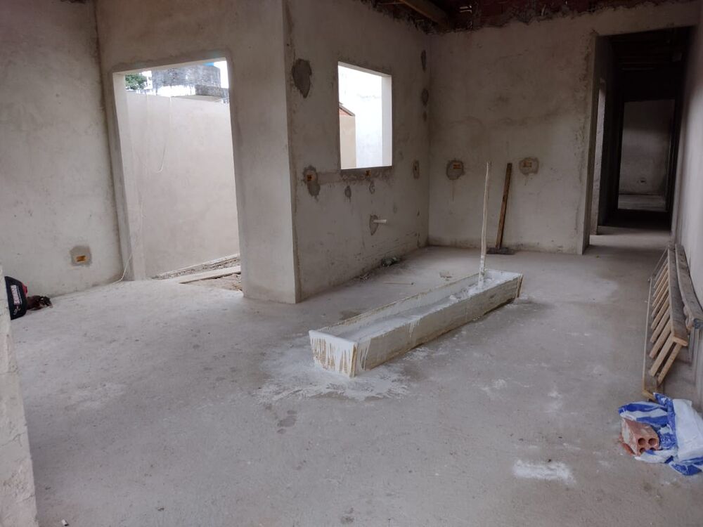 Casa à venda com 2 quartos, 176m² - Foto 1