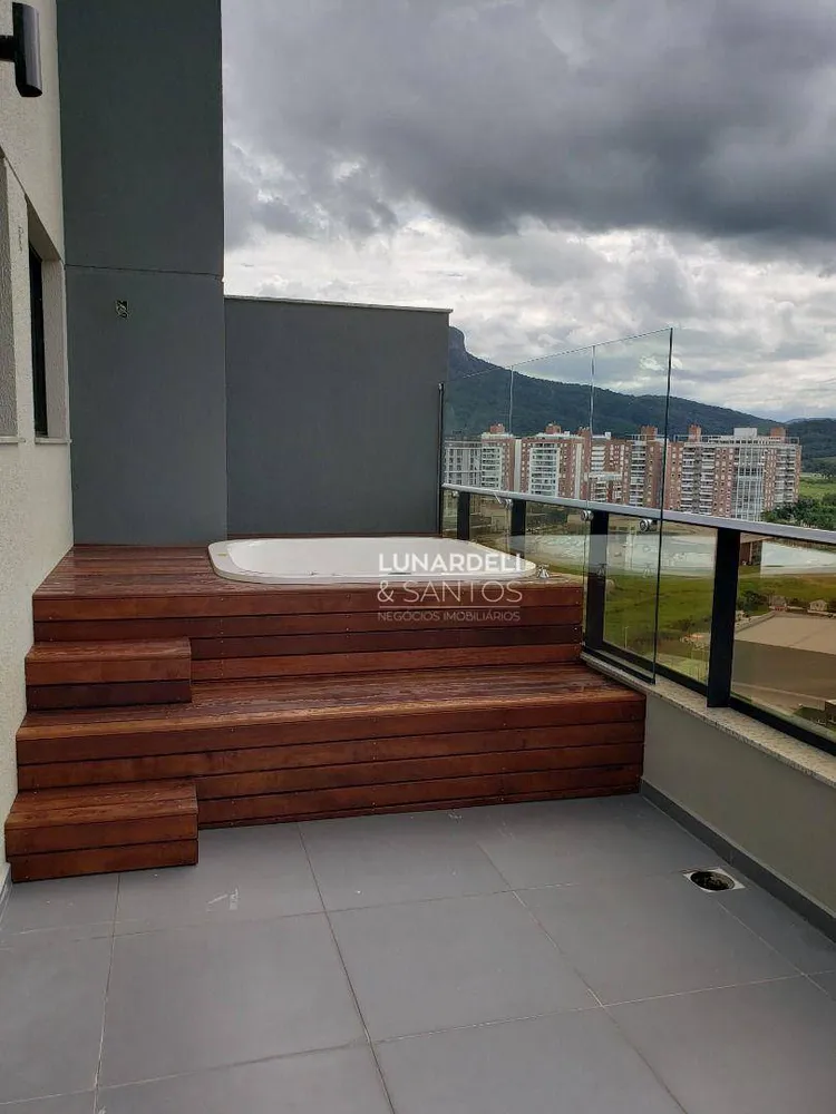 Apartamento, 3 quartos, 195 m² - Foto 2
