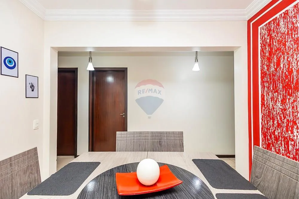 Casa, 3 quartos, 343 m² - Foto 1
