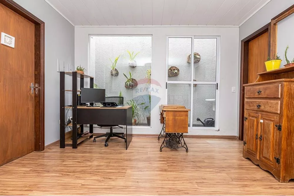 Sobrado à venda com 3 quartos, 180m² - Foto 4