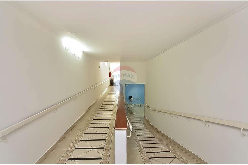 Prédio Inteiro à venda com 8 quartos, 216m² - Foto 9