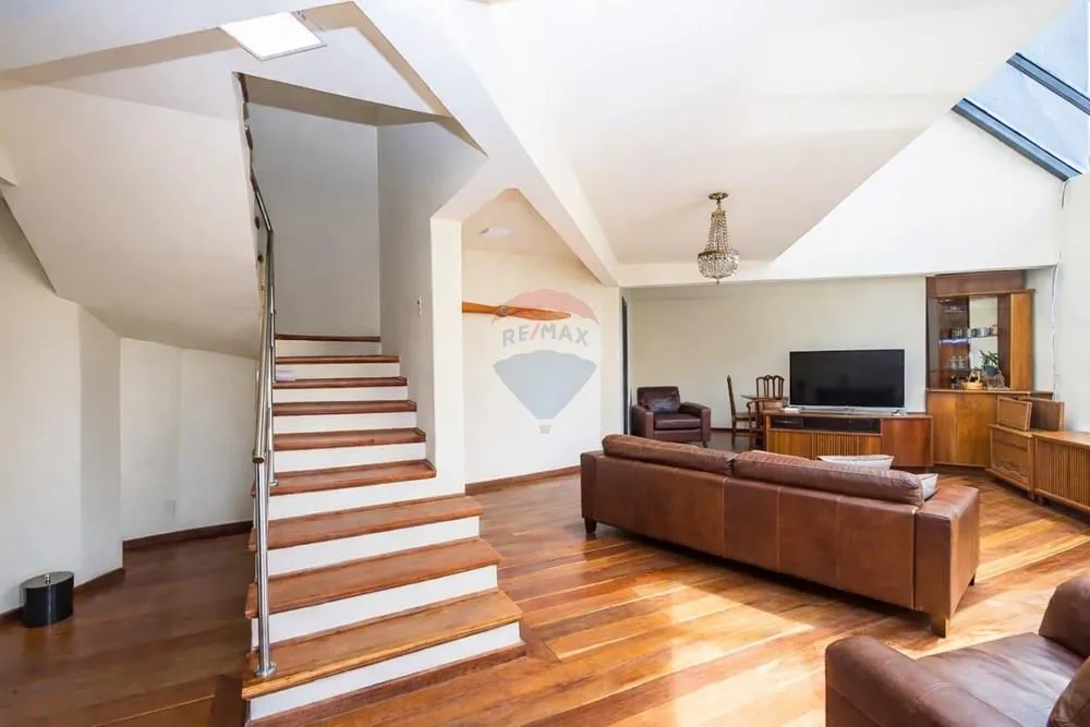 Casa, 4 quartos, 381 m² - Foto 1