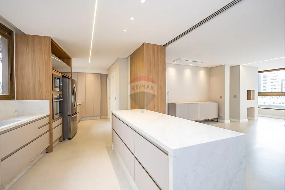 Apartamento, 3 quartos, 239 m² - Foto 3