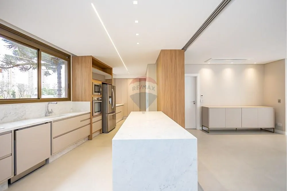Apartamento, 3 quartos, 239 m² - Foto 2