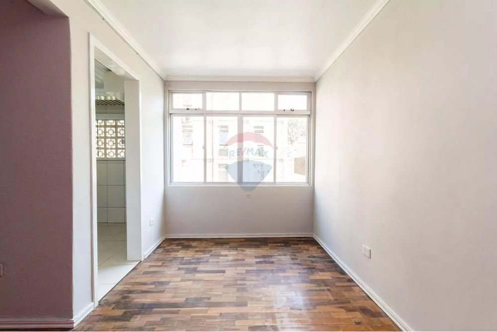 Apartamento à venda com 2 quartos, 41m² - Foto 2